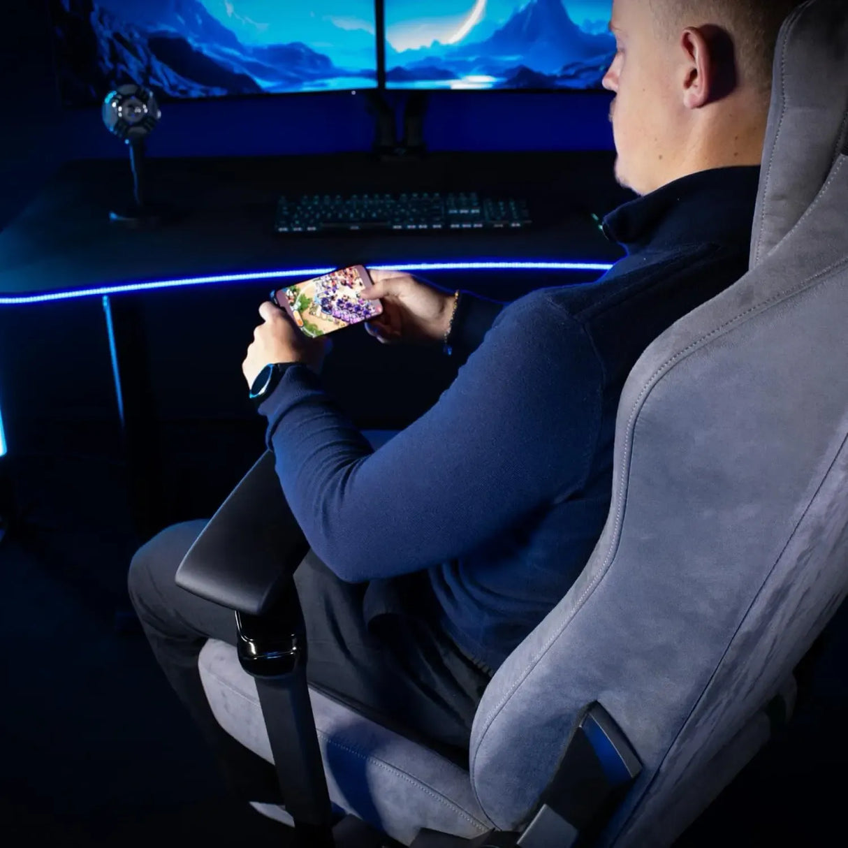 Arozzi AZ-INFINITY-BK Infinity Armrest Black