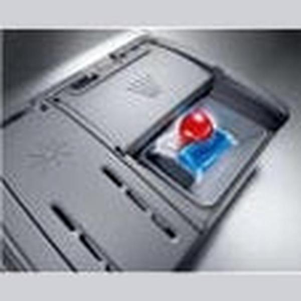 Bosch 13 Place Settings Free Standing Dishwasher SMS46NI00Z