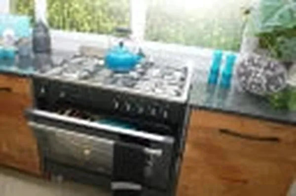 La Germania 90cm Stainless Steel 5-Burner Gas Stove with Oven - RUS95C81DNE - Perfect for Home Cooking