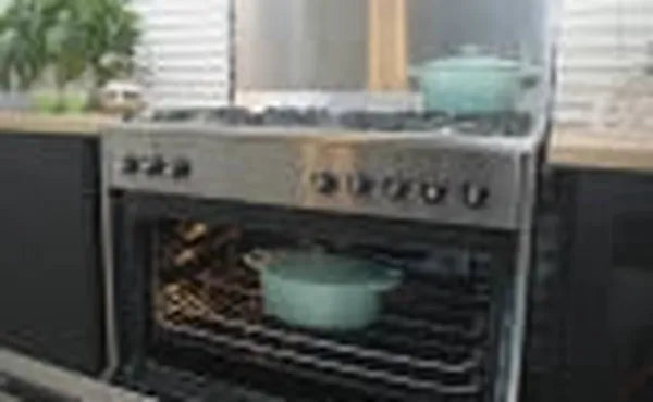 La Germania RUS95C61LDX 90cm Stainless Steel 5-Burner Automatic Gas Stove with 142L Electric Oven