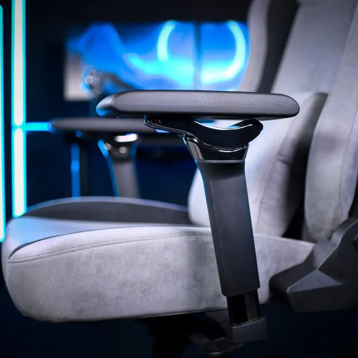 Arozzi AZ-INFINITY-BK Infinity Armrest Black