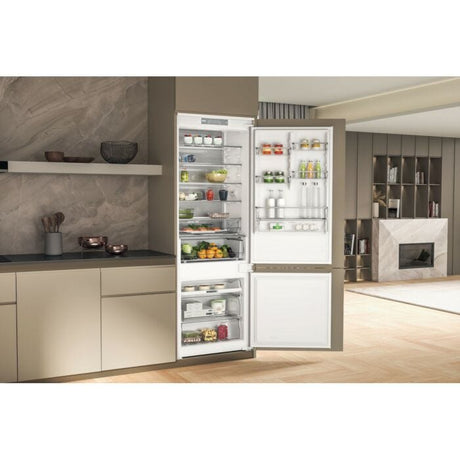 Whirlpool 394l Integrated Built-In Fridge Freezer - WHSP70ZAT121
