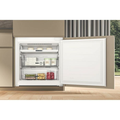 Whirlpool 394l Integrated Built-In Fridge Freezer - WHSP70ZAT121